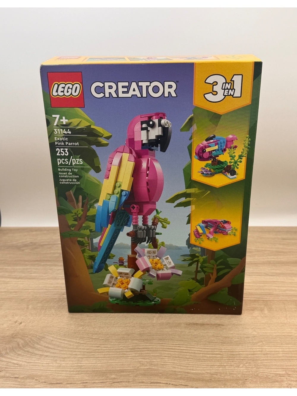 LEGO Creator 3-in-1 31144 Exotic Pink Parrot 253 Pieces NEW SEALED Retired